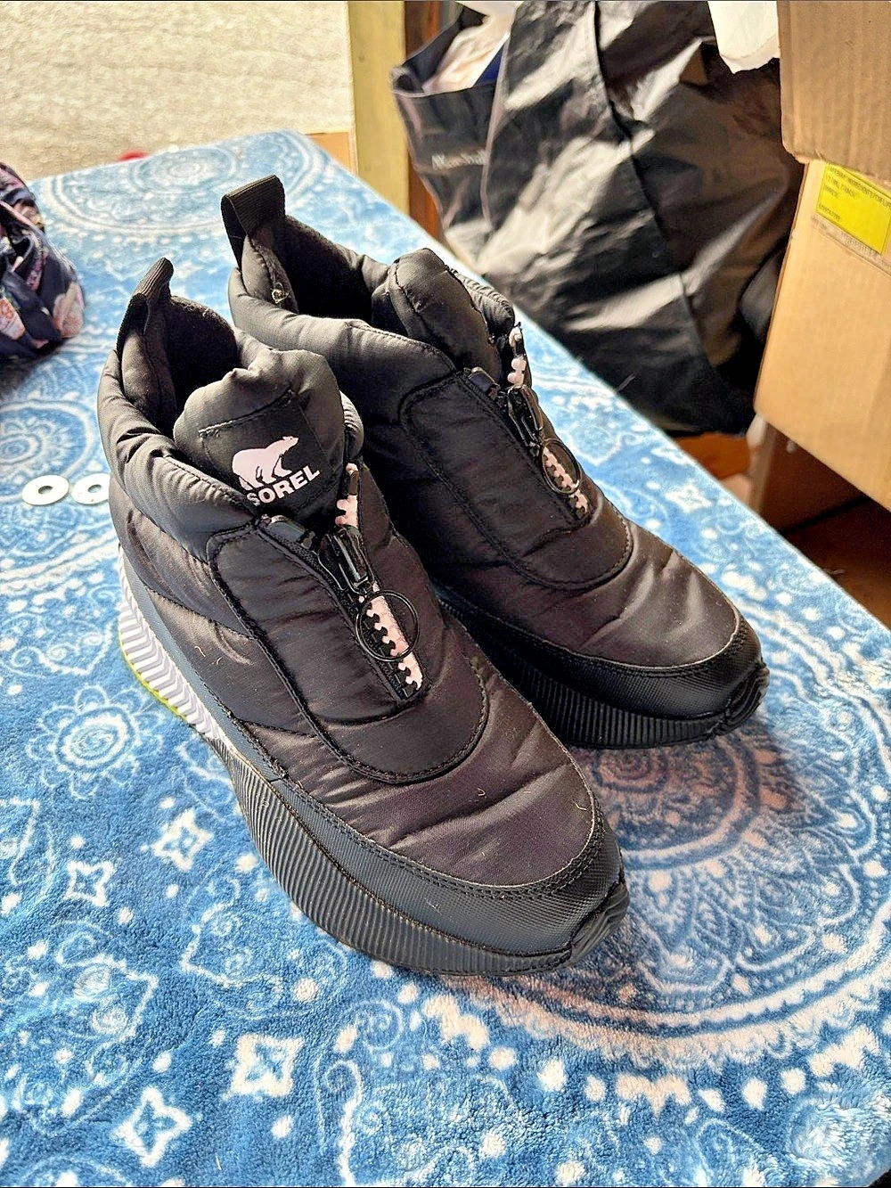 SOREL Kinetic Impact Puffy Zip Waterproof Boots Black